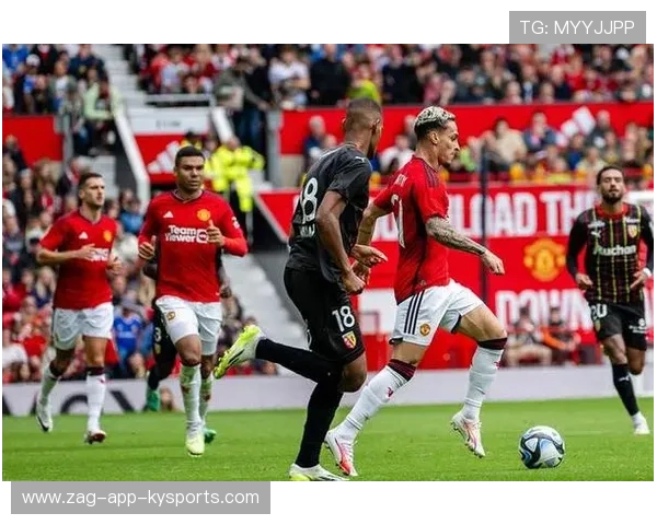 曼联大胜狼队，B费两球助攻红魔重燃争四希望